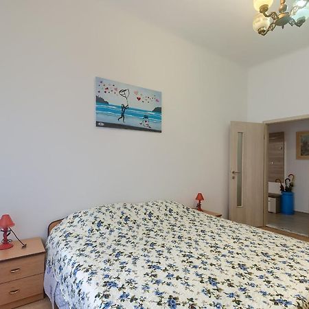 Aida Pula Apartment Eksteriør billede